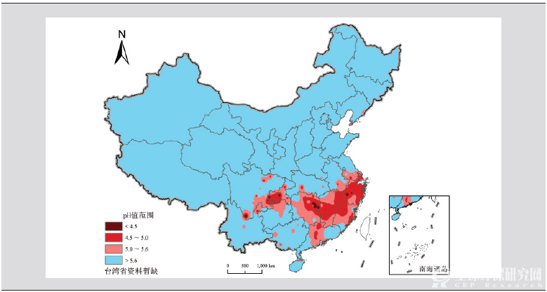 2013年全国降水pH年均值等值线分布示意图