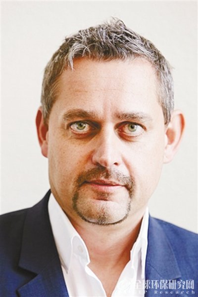 Dominic Waughray